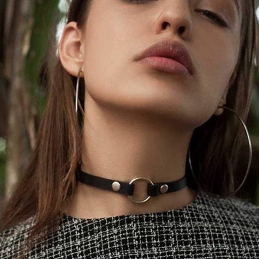 Hot Topic Adjustable Leather Choker Colar Necklace - Picture 3 of 8